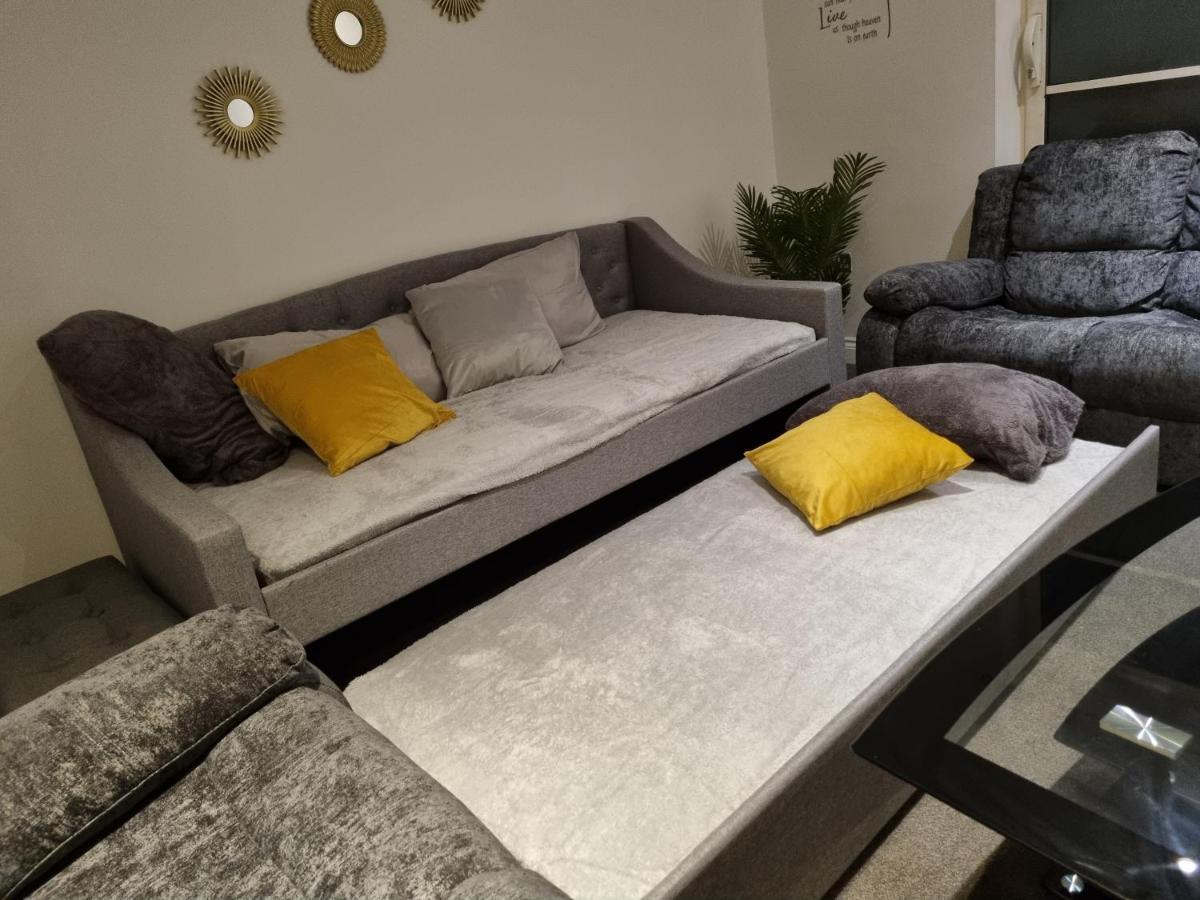 Deluxe Apartment Sleeps Up To 6 Leicester Buitenkant foto